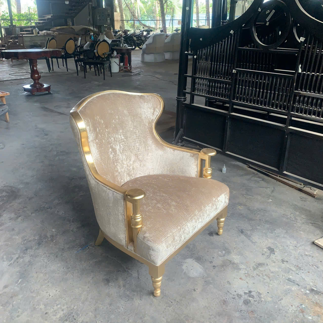 SOFA ĐƠN TÂN CỔ ĐIỂN INDOCHINE